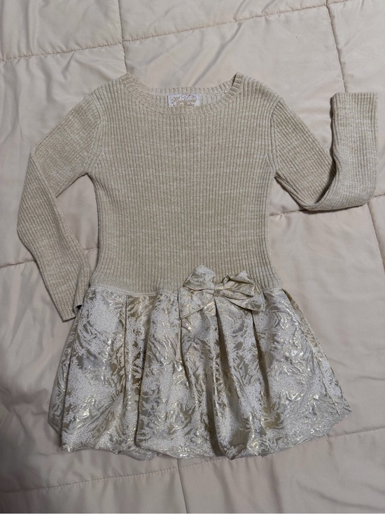 heirlooms by polly flynders Other - Heirlooms by Polly Flinders Gold Holiday Dress Girls Size 4T Sparkle Party Dress